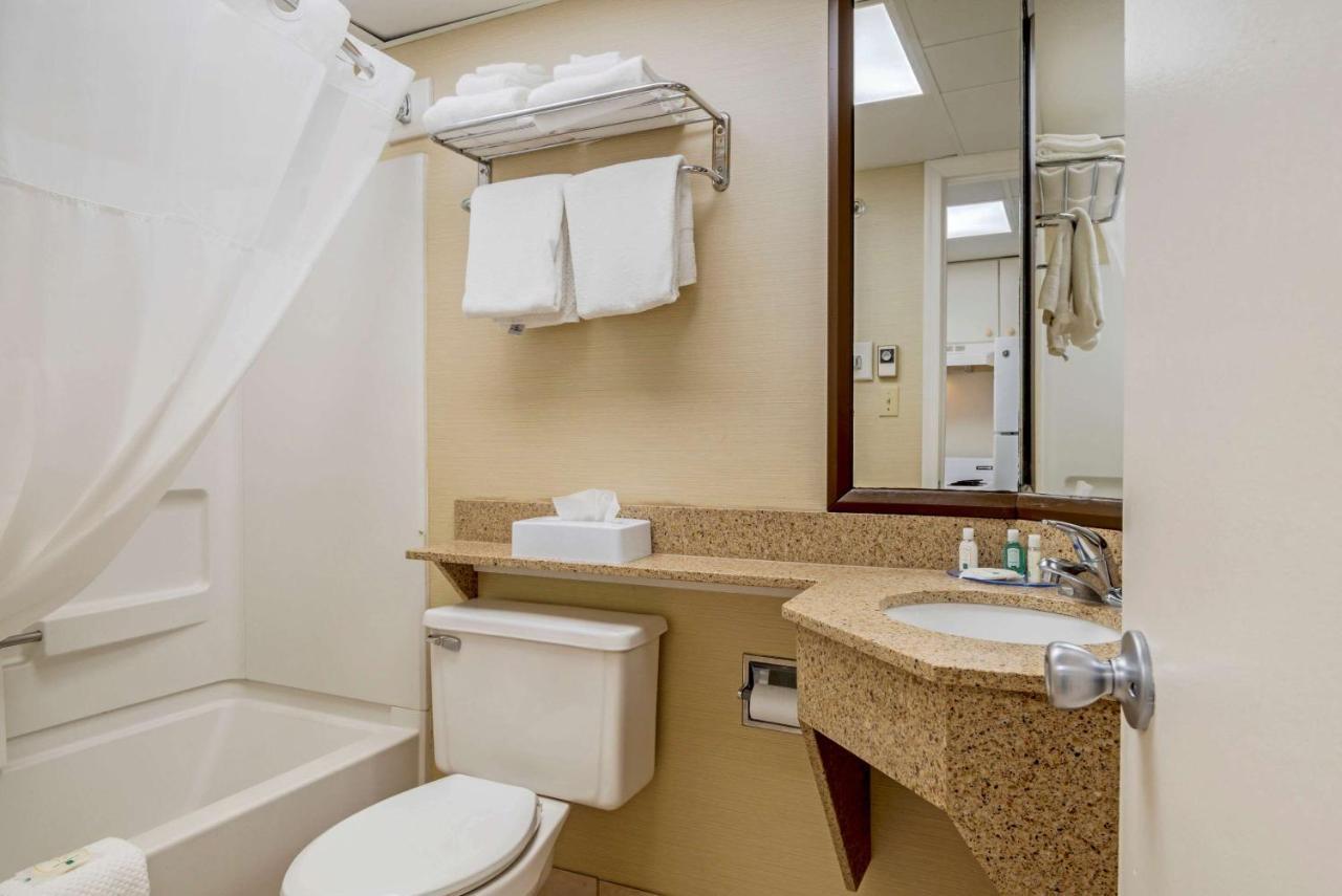 Quality Inn & Suites Oceanblock โอเชียนซิตี้ ภายนอก รูปภาพ